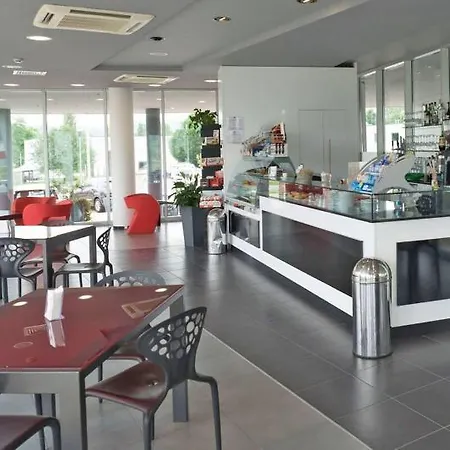 Alba Hotel