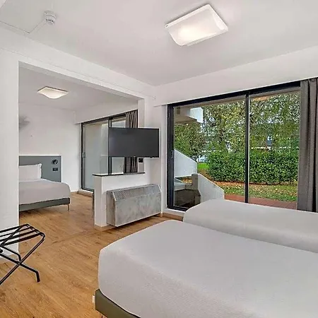 Alba Hotel 4*