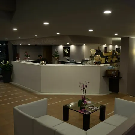 فندق Alba Hotel ألبا