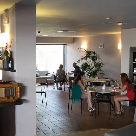 Alba Hotel Hotell 4*